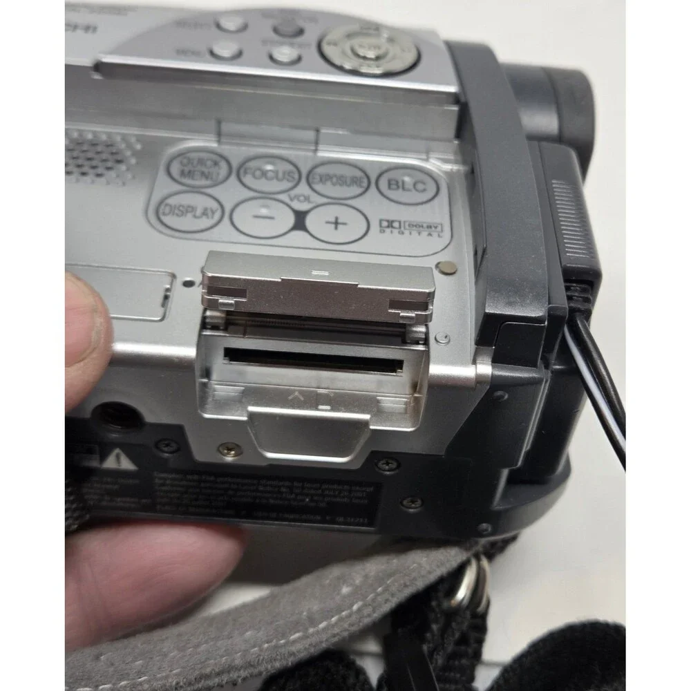 Hitachi DZ-BX35A DVD Camcorder Tested Working Bundle Remote Lenses Charger‎